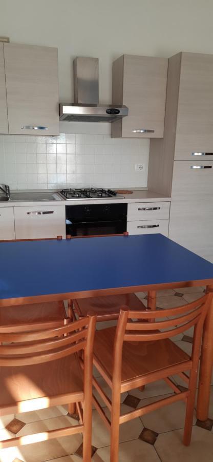 Bike And Breakfast Apartments Pietra Ligure Buitenkant foto